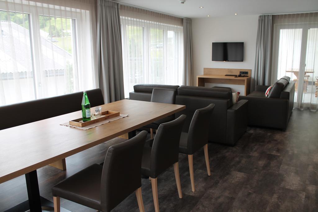 Tschuggmall Appartements 피스 외부 사진
